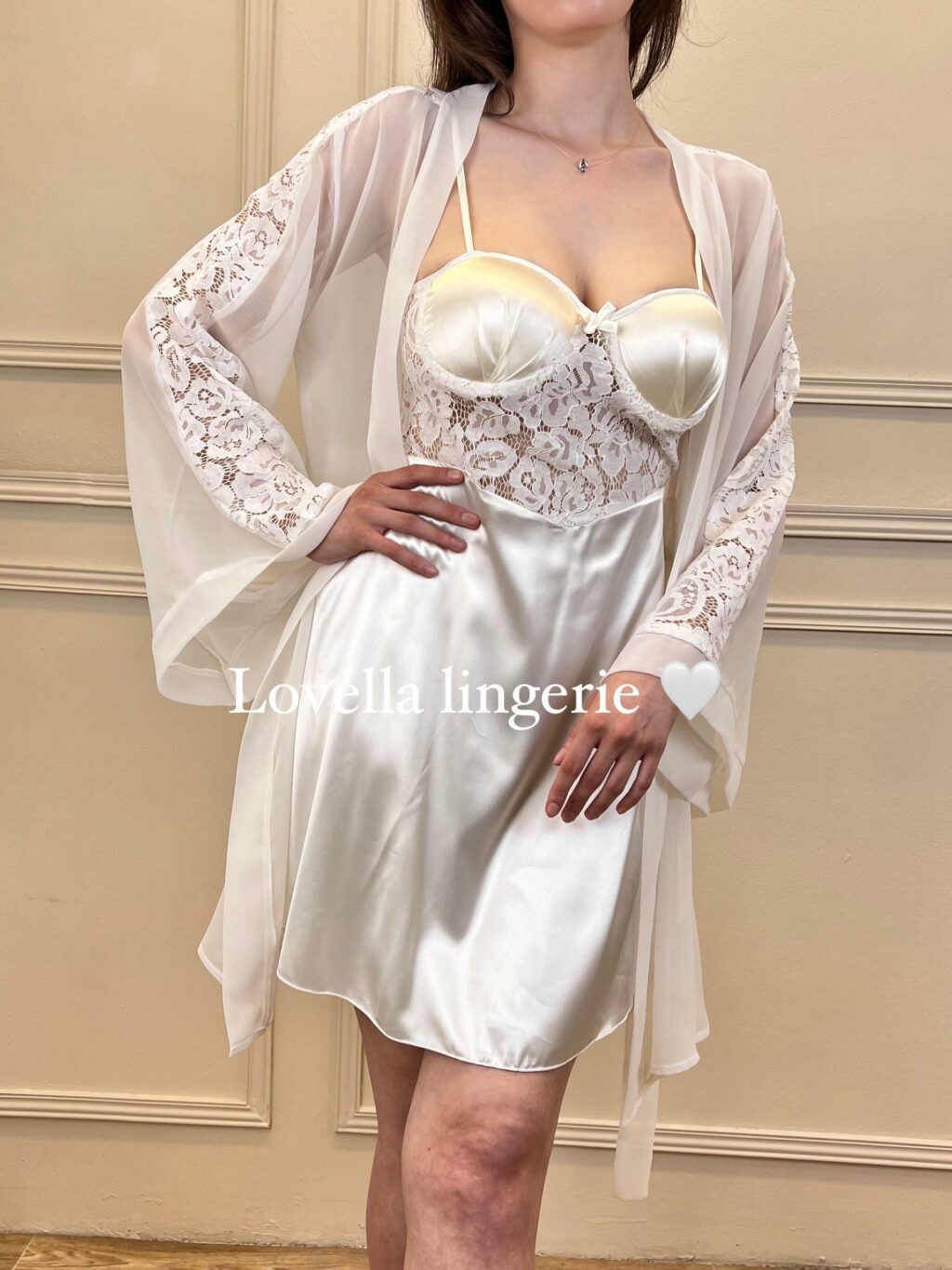 طقم فولار دانتيل ناعم ..نويزات بوني ساتان ensemble foulard dentelle.. nuisette ponge satiné